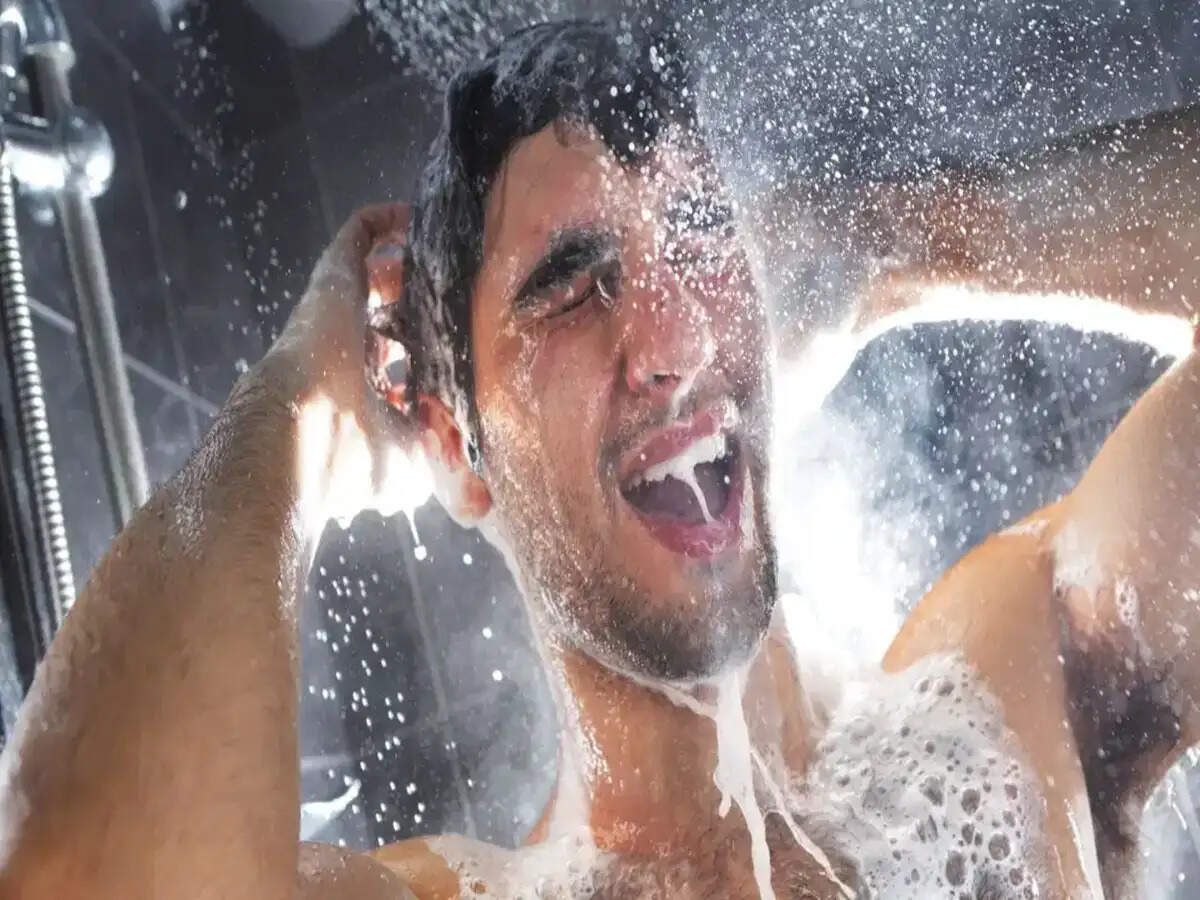 Is Bathing After Meals Safe? Expert Insights