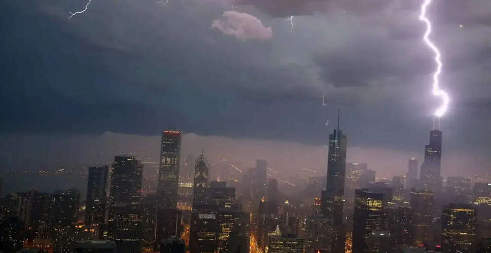 Severe Weather Threatens Chicago with Tornado Watch in Effect