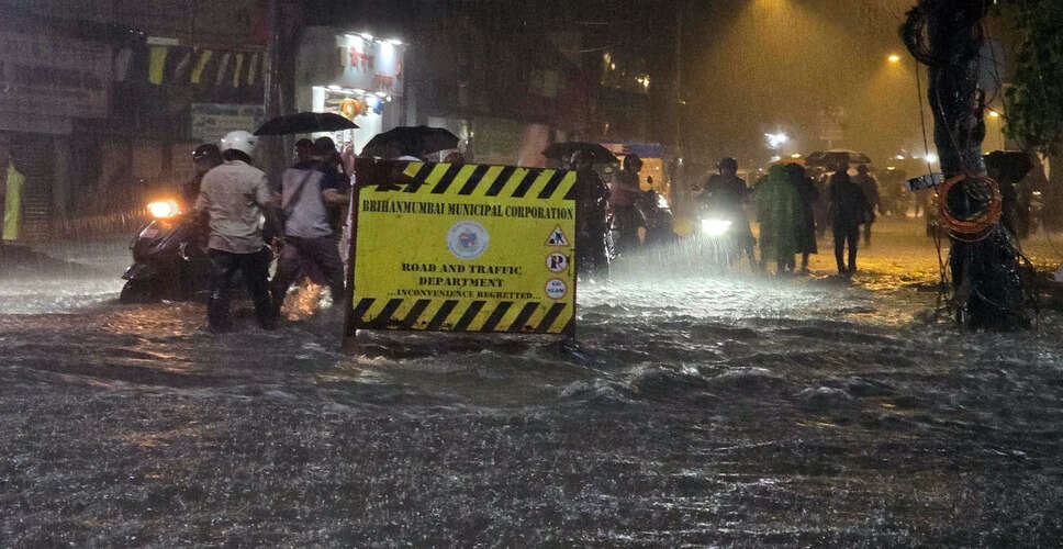 Severe Rainfall Hits Mumbai, Causes Traffic Disruptions