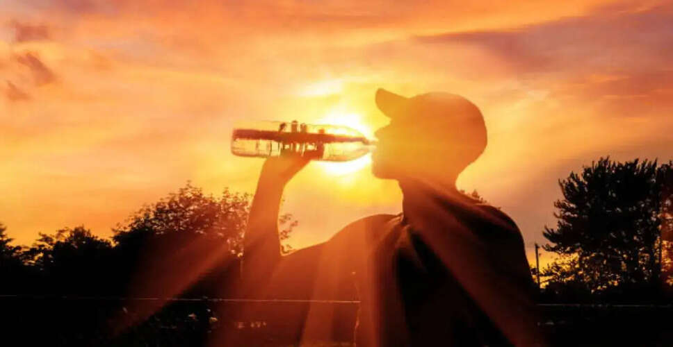 Understanding Dehydration Risks During Heatwaves: Simple Tests to Stay Hydrated