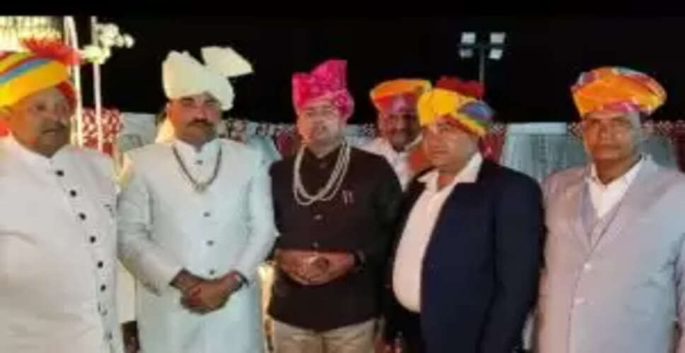 Young Entrepreneur Manish Barodiya's Unique Wedding: A Helicopter Arrival and Minimal Dowry