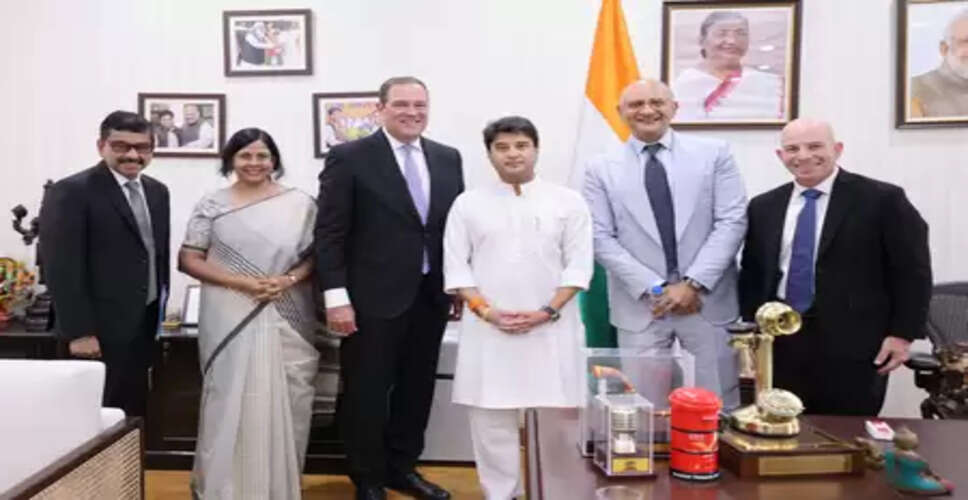 Jyotiraditya Scindia meets Cisco CEO Chuck Robbins, discusses ways to build future-ready Bharat