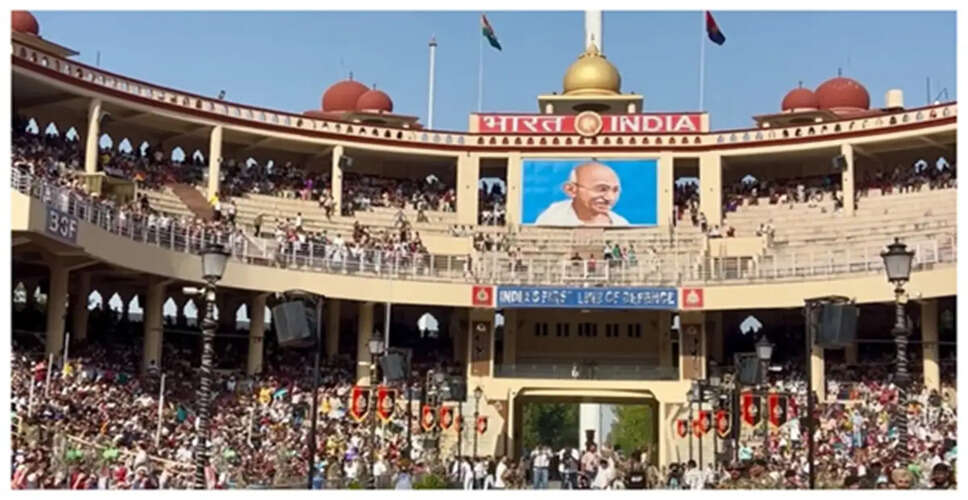 Emotional Tribute to Soldiers at Attari Border by *Main Wapas Aaunga* Team