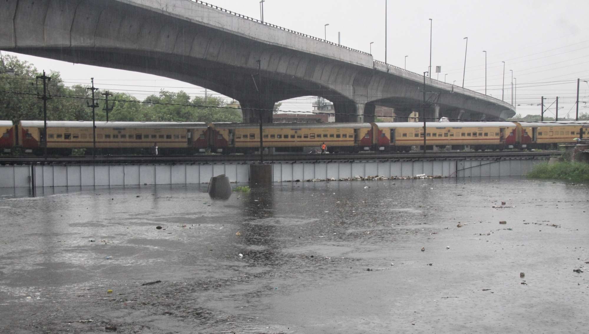 Northern Railways cancels 17 trains amid heavy rains in north India