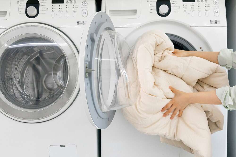 Is It Safe to Wash Heavy Blankets in a Washing Machine? Common Mistakes You Might Be Making