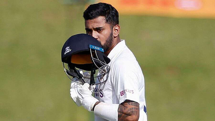 Rohit Sharma Puzzled by KL Rahul's Extended Wicketkeeping Decision