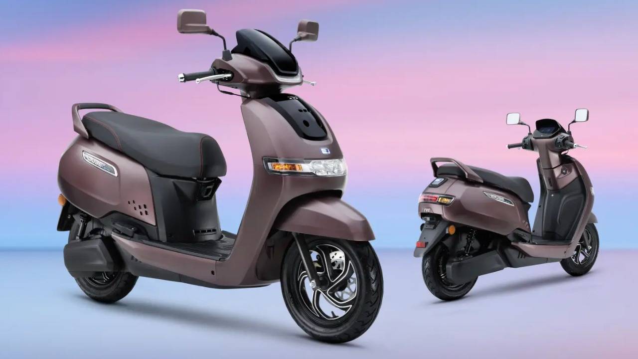 TVS iQube Electric Scooter Gets a Refresh with Extended Range, Pricing Begins at Rs 95,000