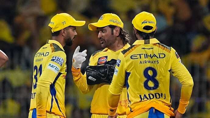 IPL 2024: Watson Backs CSK Strategy Shift, Dhoni Expected to Bat Up as Lessons Learned from Mistakes