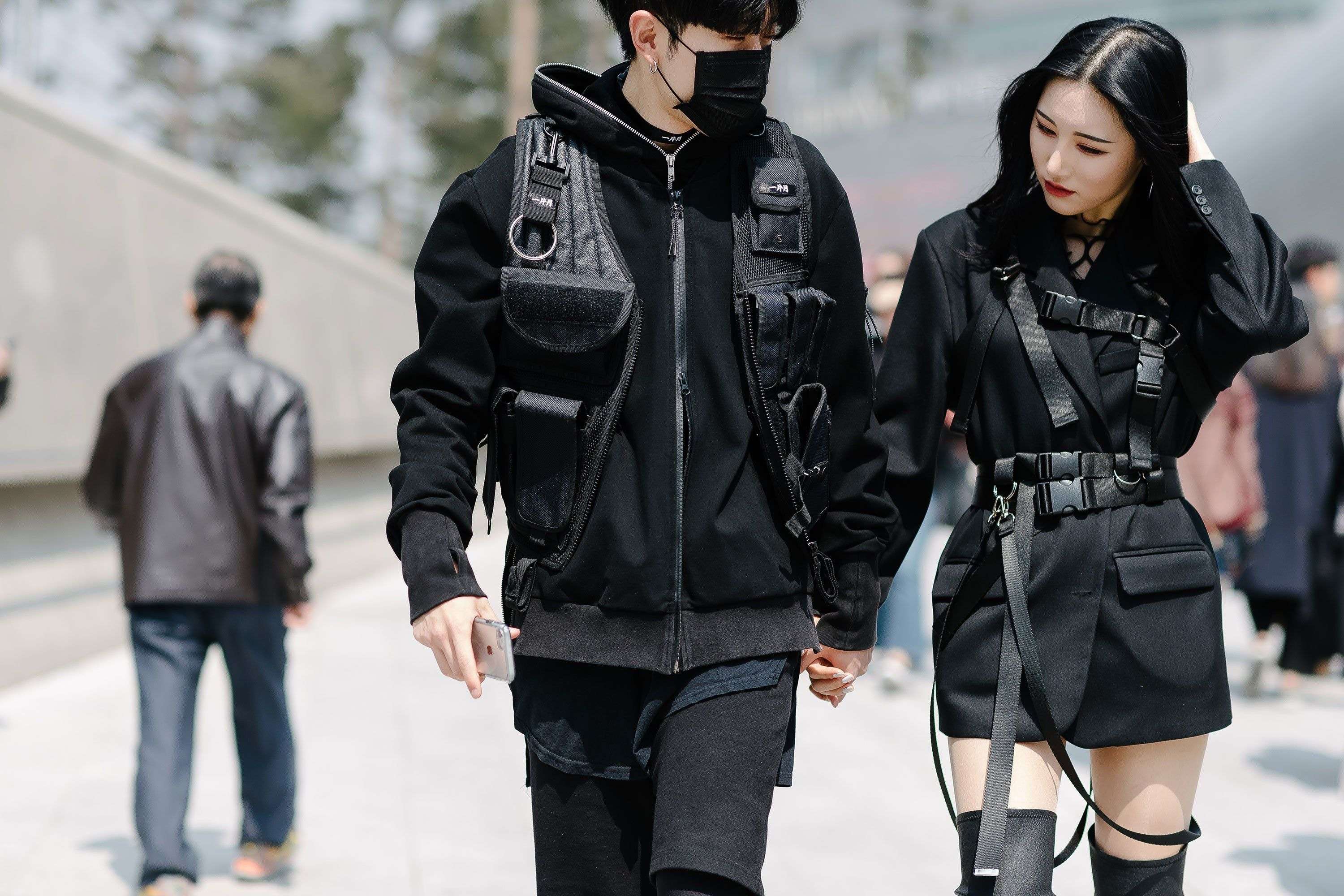 Korean Street Style: The Perfect Fusion of Tradition and Modern Fashion