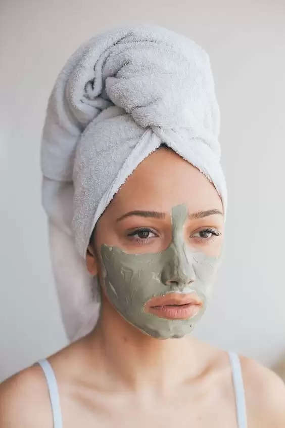 "The Ultimate Summer Skincare Routine: 2 Face Packs for Dry Skin"