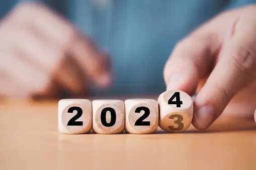Embrace the New Year with Gratitude and Purpose: Your Guide to a Positive 2024