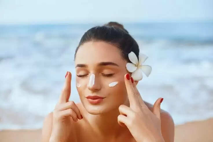 Healing the Harmful Effects of the Sun: How Cosmetologists Can Assist with Skin Repair