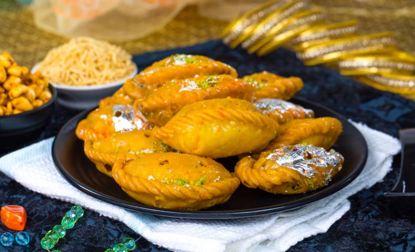 Holi 2024: Top 3 Holi Delicacies That Will Add Flavor to Your Festivities