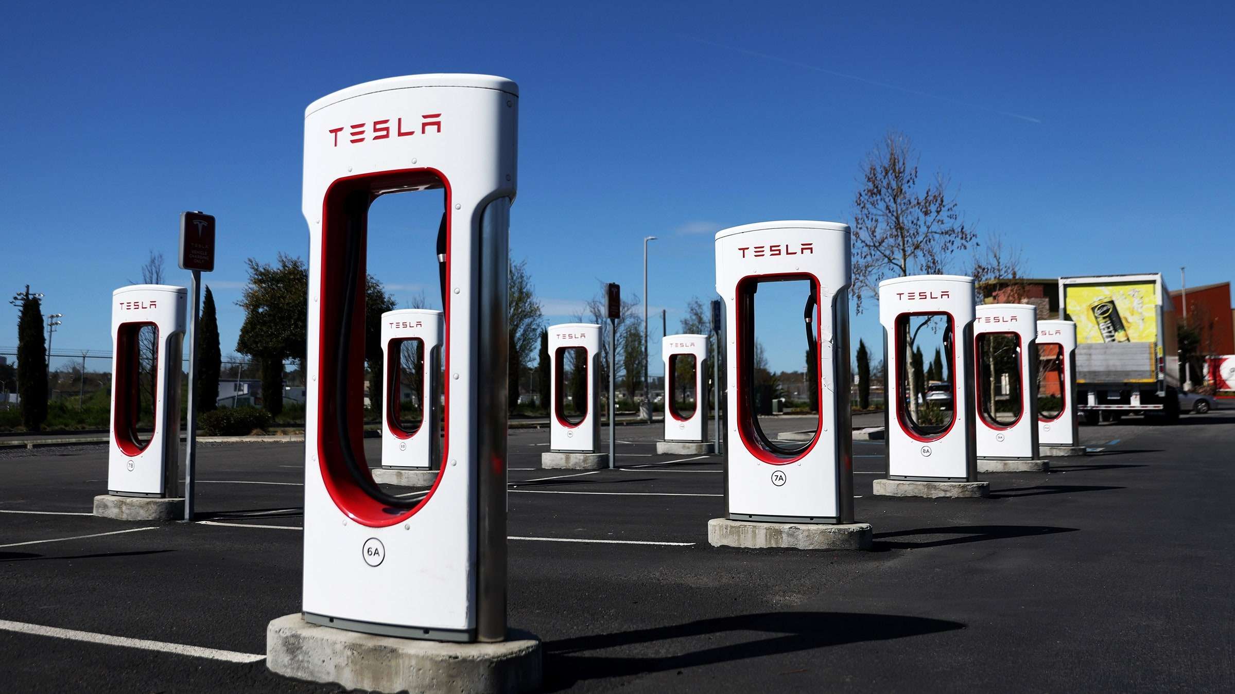 Tesla's V4 Superchargers with High Charging Speeds Are Popping Up All Over the US 
