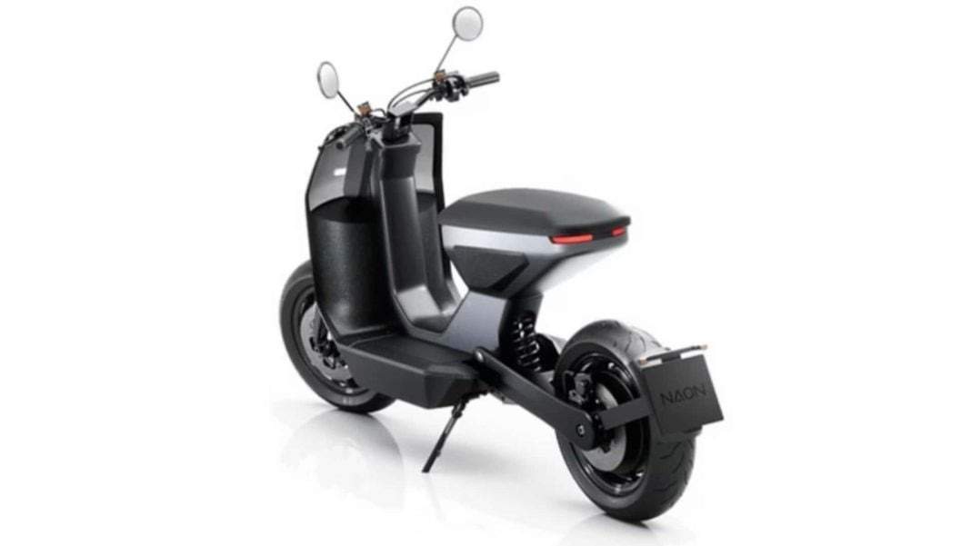 Eco-Practicality Personified: Unveiling the Naon Lucy Electric Scooter for Urban Commuters
