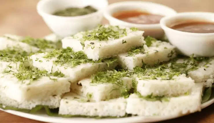 Celebrate Navratri 2023 with Delicious Mordhan Ke Dhokale: A Quick Vrat Recipe