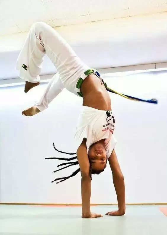 "Unlock the Power of Capoeira: 9 Reasons Why You Should Add This Workout to Your Fitness Routine"