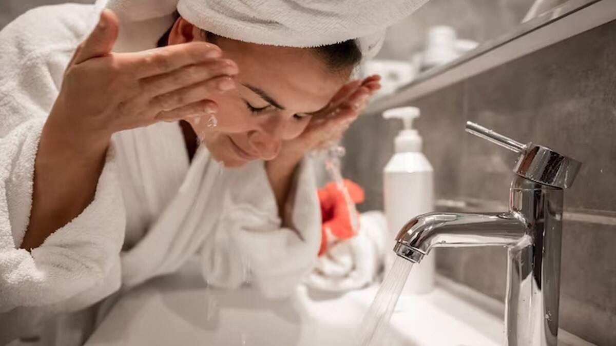 Say Goodbye to the Shine: 5 Effective Ways to Combat Oily Skin on Your Nose