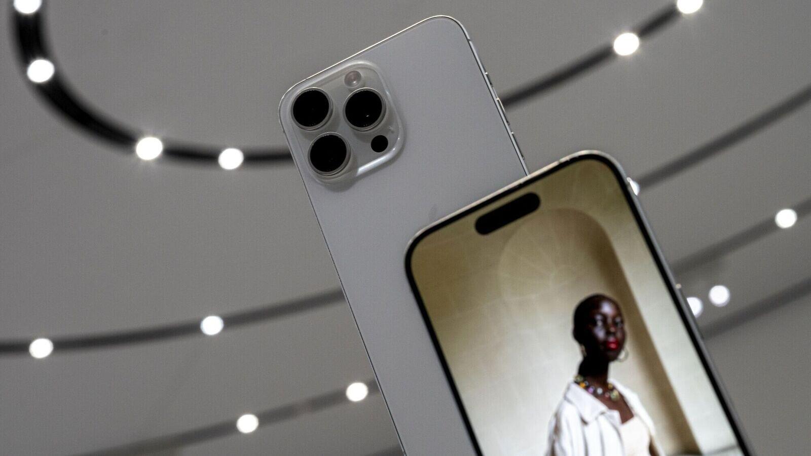 iPhone 15 Pro Max Screen Burn-In Woes: Users Complain About Ghosting Images
