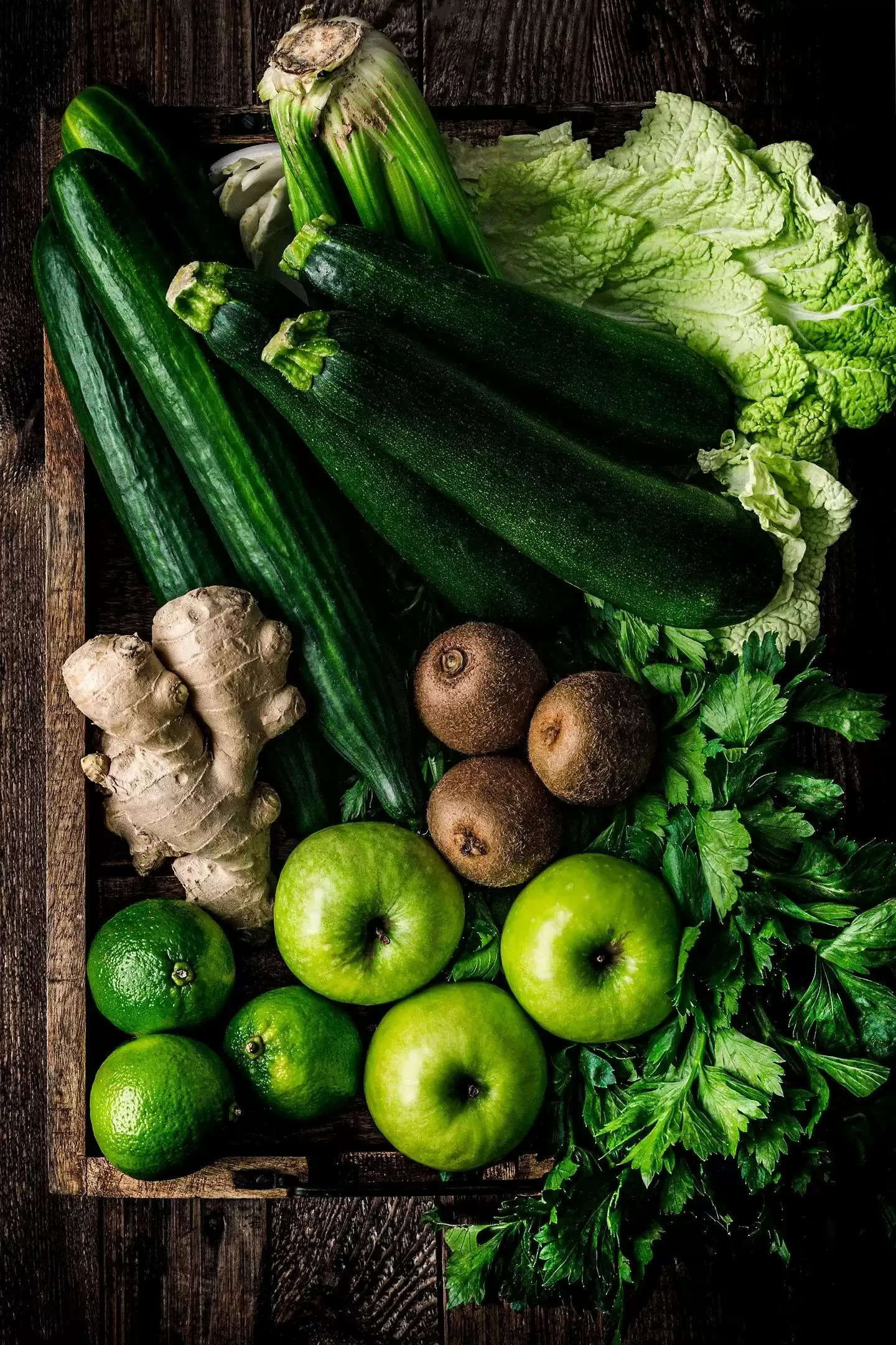 Juicing for Health: Unpacking the Pros and Cons of Starting Your Day with a Green Juice, According to Nutrition Experts