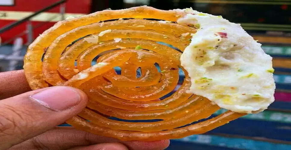 Dahi Jalebi Takes the Crown as Lucknow's Most Popular Breakfast, Outshining Doodh