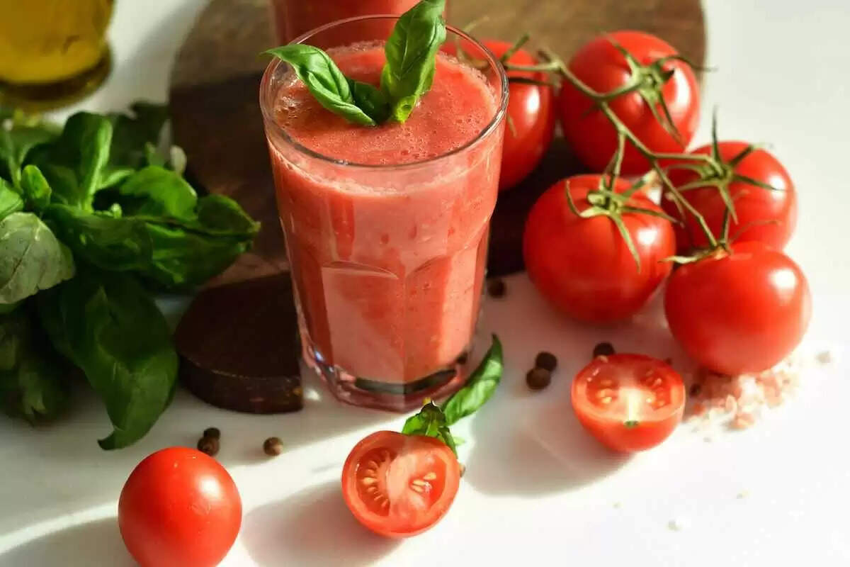 Tomato Juice Awakening: How Your Body Benefits from Starting the Day with Tomatoes