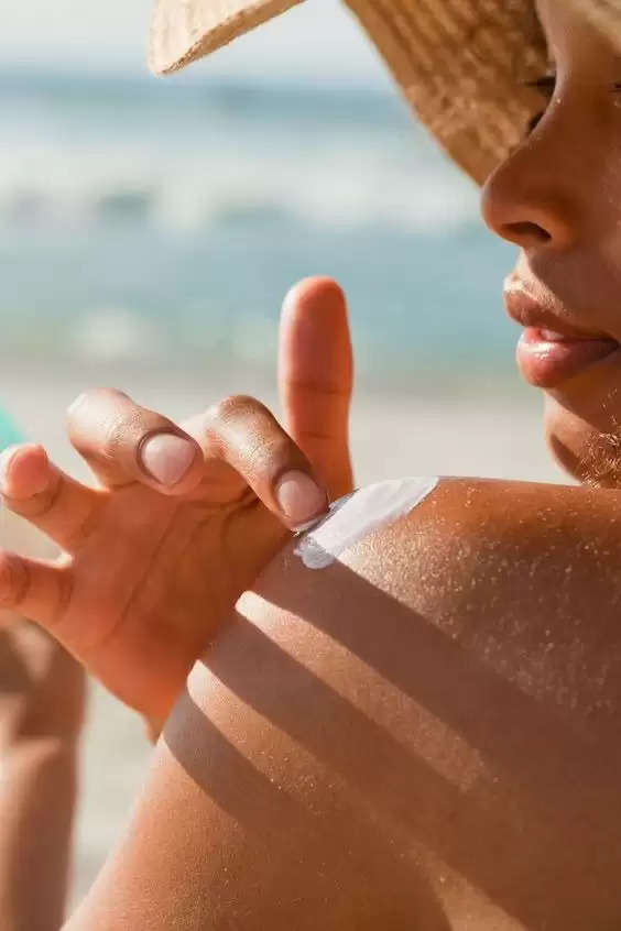 "Shades of Summer: 10 Tips to Keep Your Eyes Safe during a Beach Vacation"