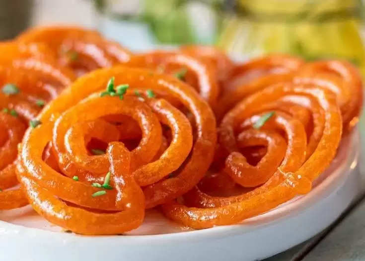 Dahi Jalebi Takes the Crown as Lucknow's Most Popular Breakfast, Outshining Doodh