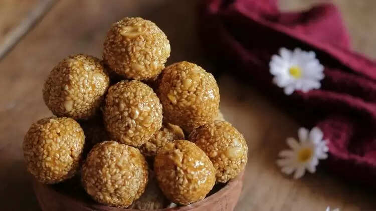 2023 Makar Sankranti: Tips To Make Delicious Til Gud Ke Laddoo