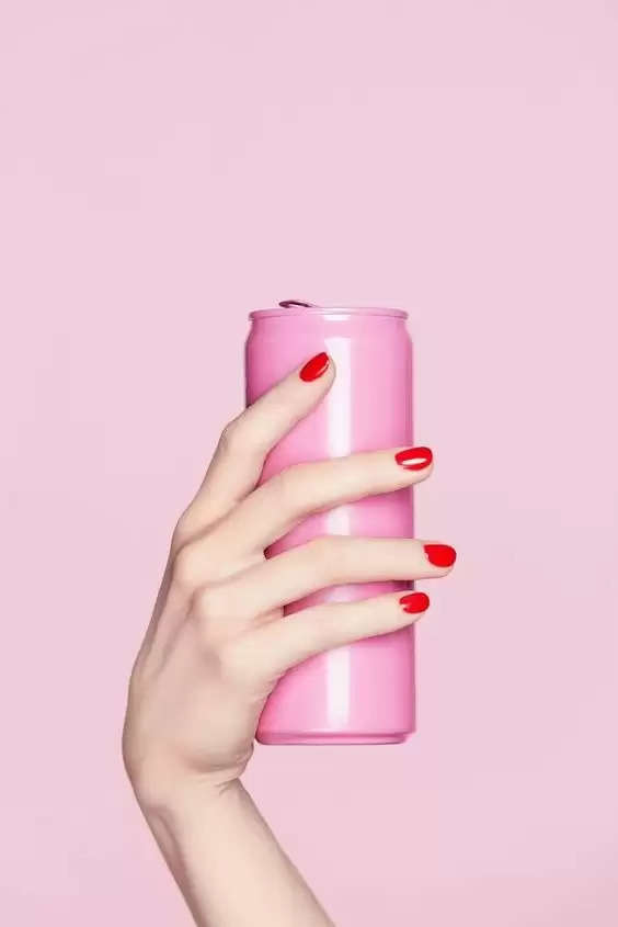 Glowing Nails 101: Demystifying the Benefits of Nail Brighteners