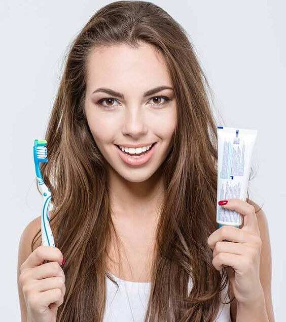 Beauty Hack Alert How to Use Toothpaste for Pimples and Say Goodbye to