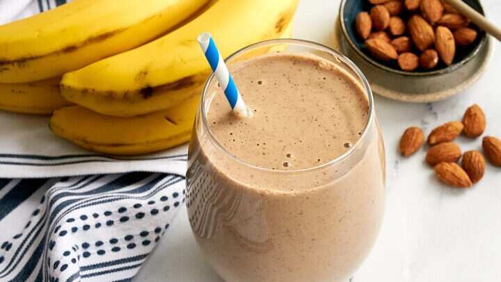 Ramadan 2023 :Banana Date and Nut Smoothie Recipe